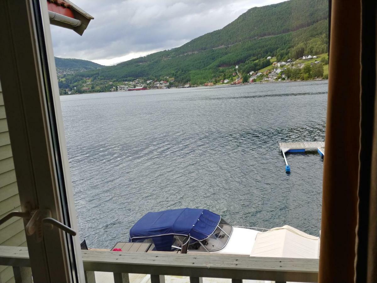 Nedre Amla Fjord Apartment Kaupanger Exterior photo