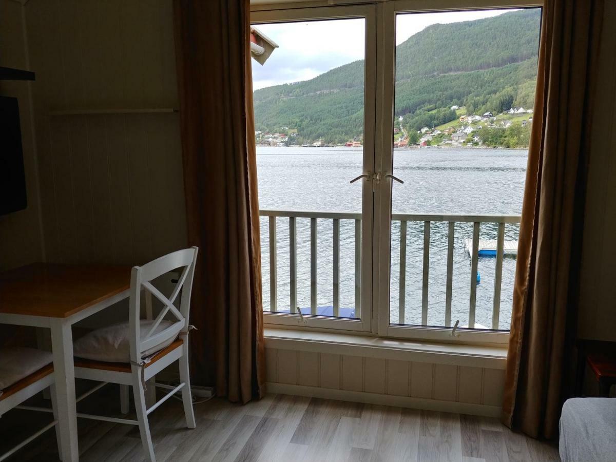 Nedre Amla Fjord Apartment Kaupanger Exterior photo